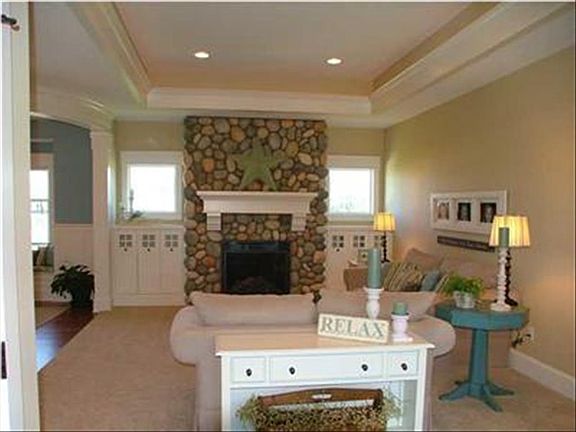 3rd image of 2053 Bridlewood Dr