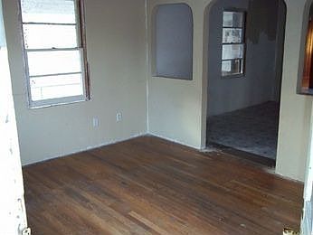 2nd image of 306 3rd Ave