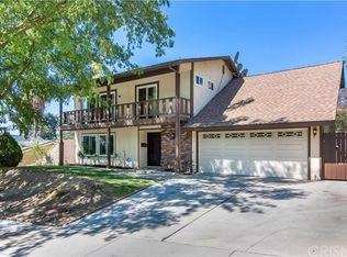 23018 La Granja Dr, Santa Clarita, CA 91354