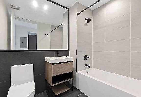 4th image of 2155 Bergen St #4F