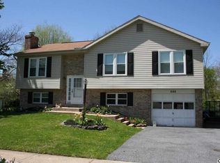 548 Blanchester Rd, Harrisburg, PA 17112