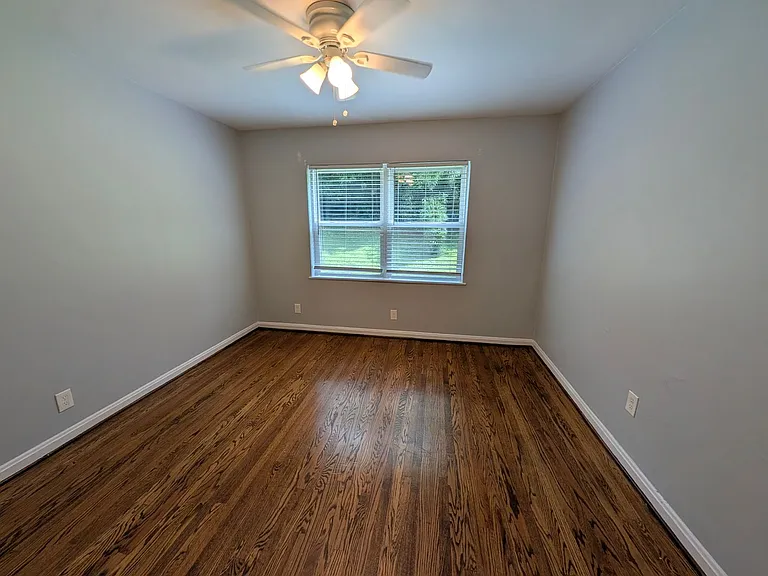 2200 Speed Ave — Photo 15