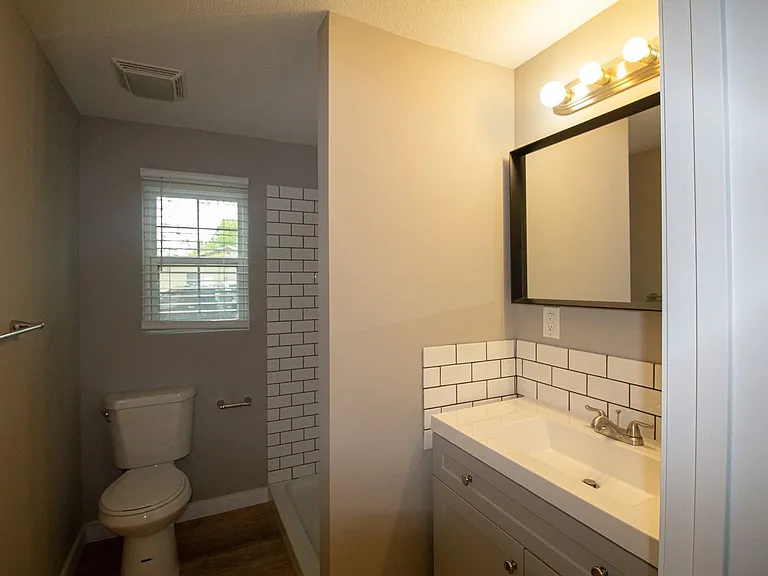 400 W Worley St — Photo 10