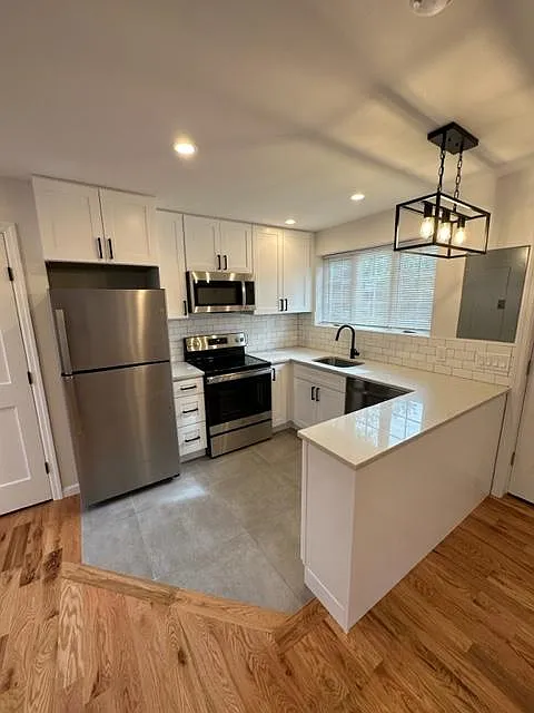 2 bed, 800 sqft, $2,550 — Photo 1