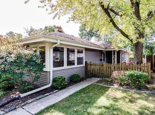 832 Goodwin Dr, Park Ridge, IL 60068