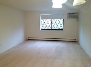 8 Ware St, Wakefield, MA 01880