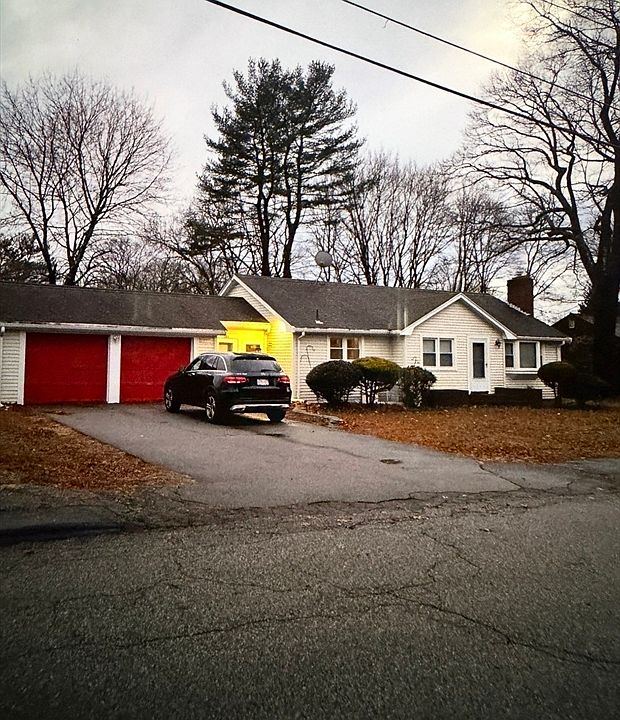 1st image of 120 Roberts Ave