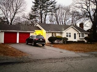 120 Roberts Ave, Holbrook, MA 02343