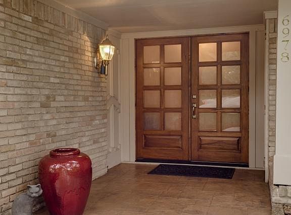 3rd image of 6978 Pemberton Dr