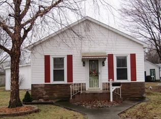 908 S Madison St, Gillespie, IL 62033