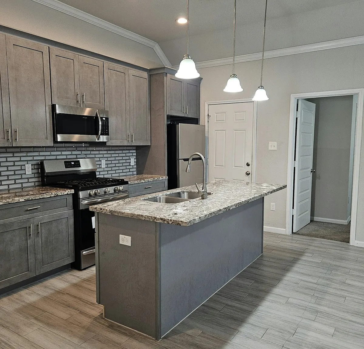 4801 Wenda Street, Unit B — Photo 3