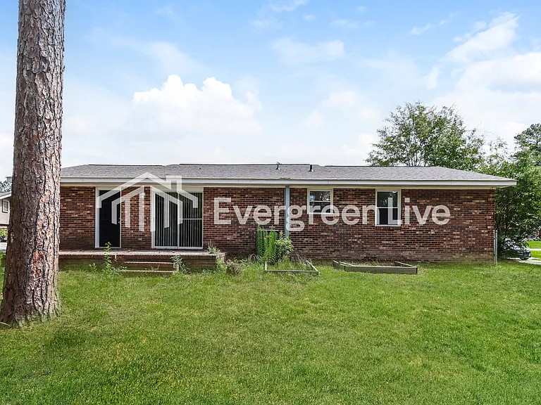 2640 Crosscreek Rd — Photo 15