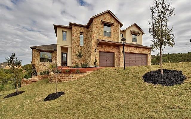 1st image of 209 Woodlands Ct