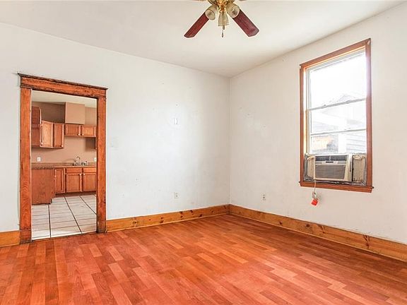 4th image of 4216-18 N Villere St