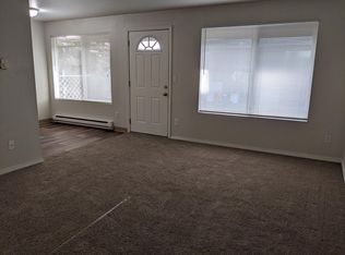 9015 236th St SW #C, Edmonds, WA 98026