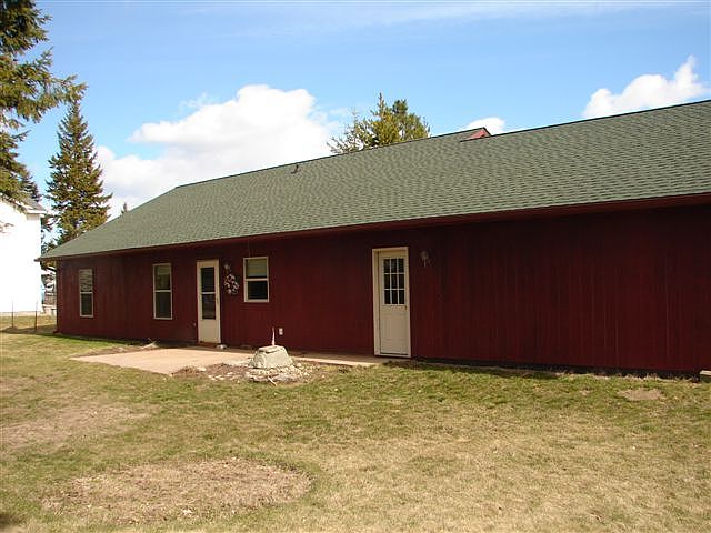 2nd image of 83 Westwood Dr