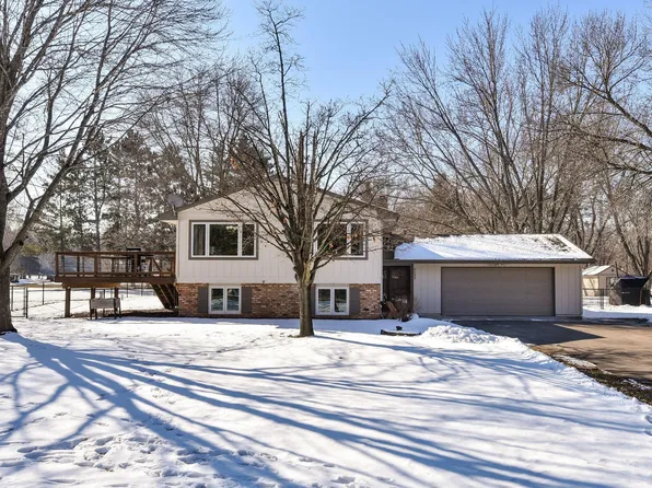 8035 102nd St NE, Monticello, MN 55362