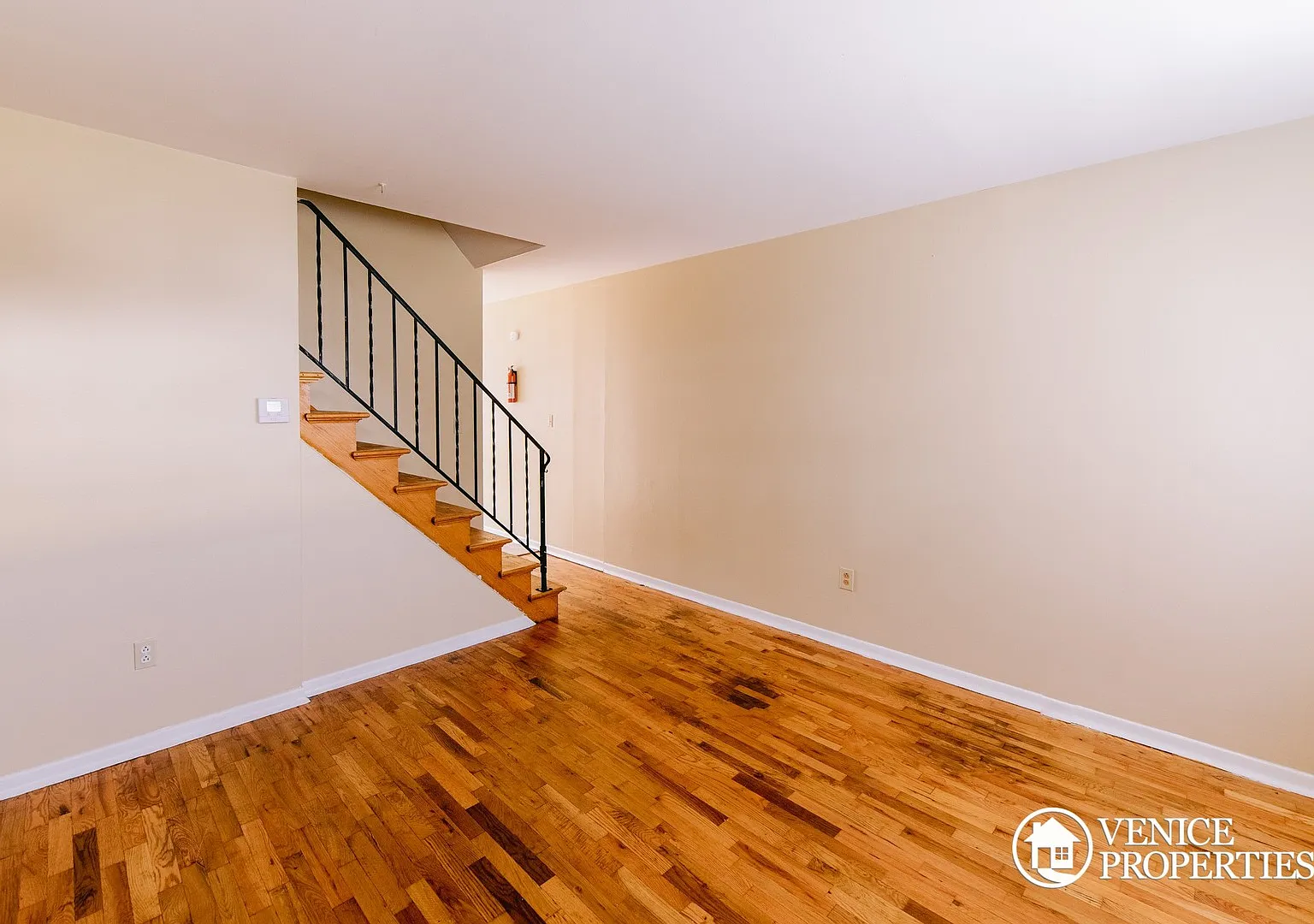3 Bedroom On OSU Campus — Photo 4