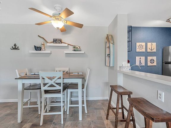 4th image of 128 Clinton Reef Dr #128