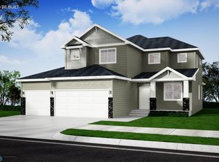 7462 16th St S, Fargo, ND 58104