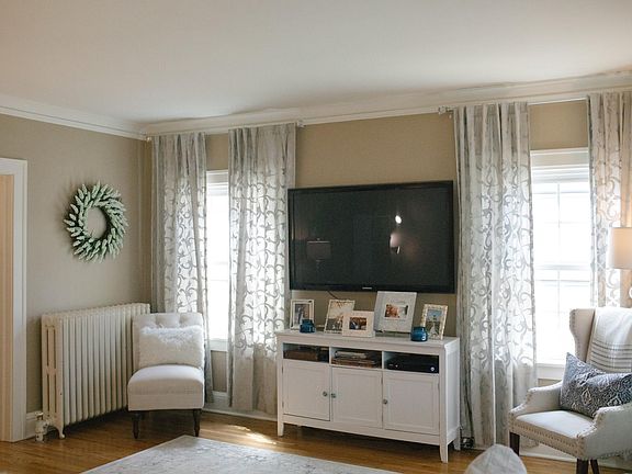 Living room window treatments included in rent