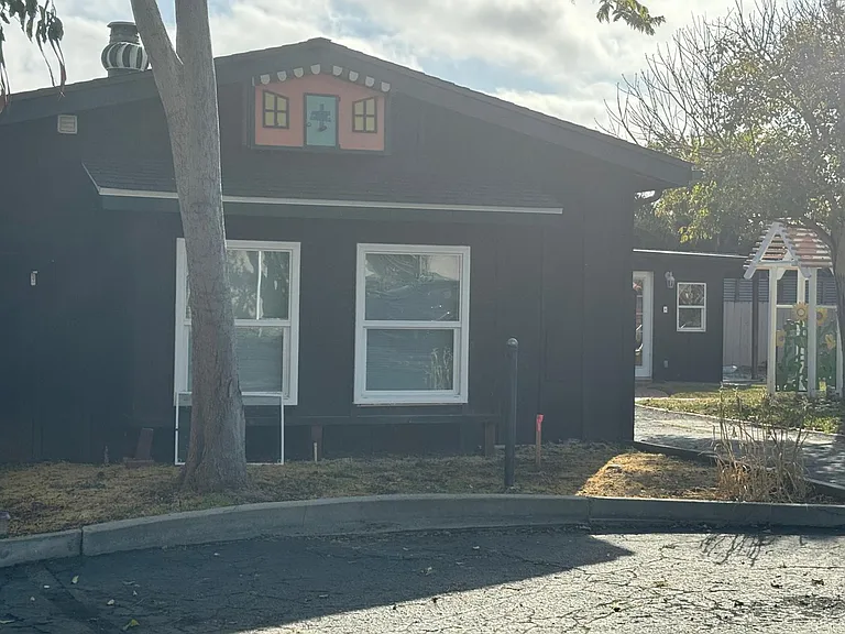 1010 Whaley St — Photo 1