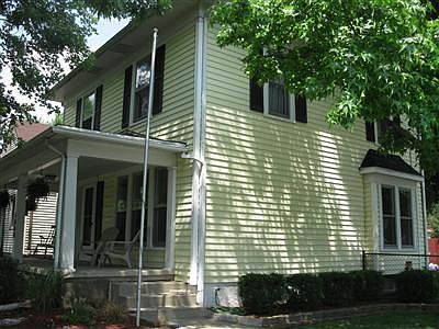 4th image of 4000 Old Riverside Dr Dr