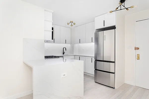 Rented by Compass | media 10