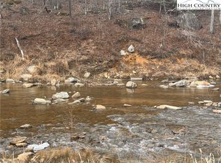 13 Water Sound Dr, Elk Park, NC 28622