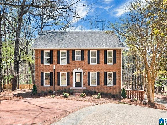 2nd image of 3201 Berkeley Ln