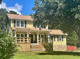 406 Creek Run Dr, Woodstock, GA 30188
