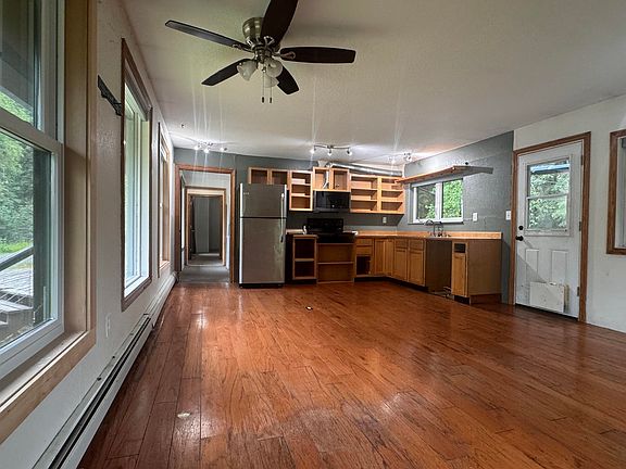 5th image of 3443 Rosie Creek Rd