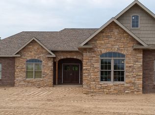 2125 Atelier Dr, Jefferson City, MO 65109