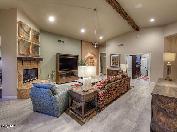 5th image of 6386 N Desert Wind Cir