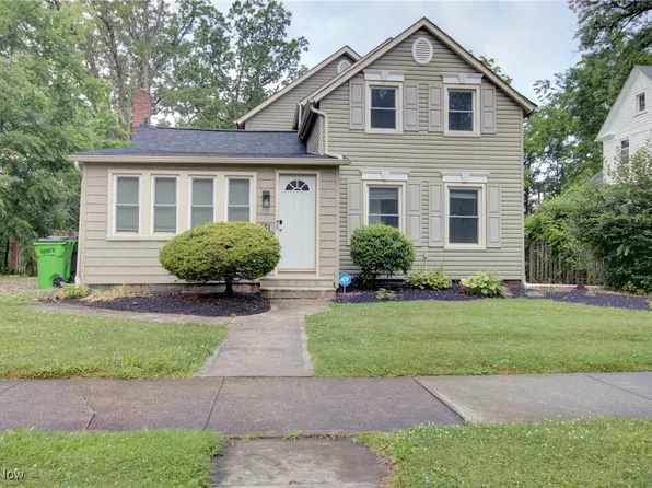 181 Seminary St, Berea, OH 44017