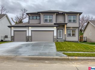 8205 N 163rd Ave, Bennington, NE 68007