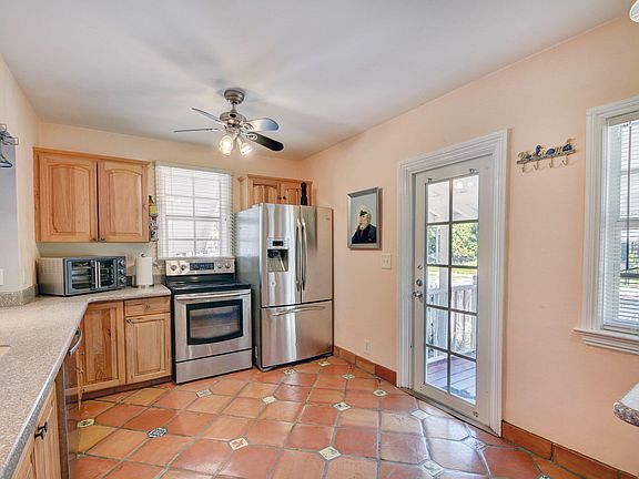 5th image of 4215 N Flagler Drive