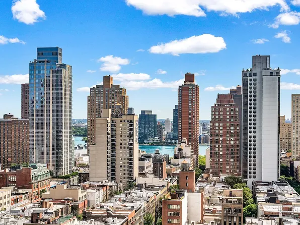 200 E 90th St APT 19E, New York, NY 10128