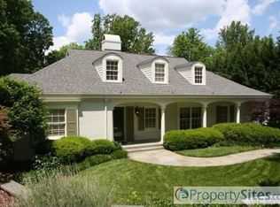 904 Dover Rd, Greensboro, NC 27408