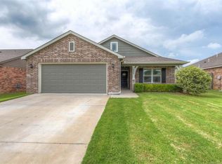 1450 W Burnham Ave, Sapulpa, OK 74066