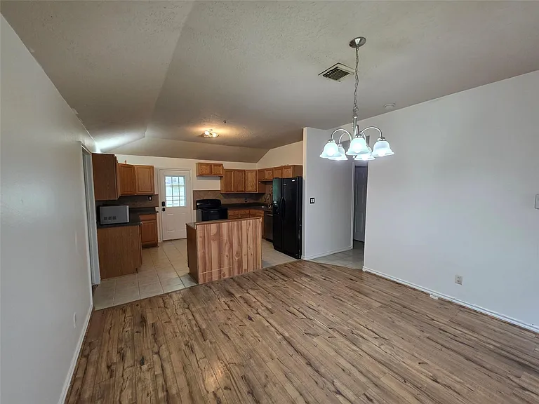 10635 Royal Cavins Dr — Photo 4