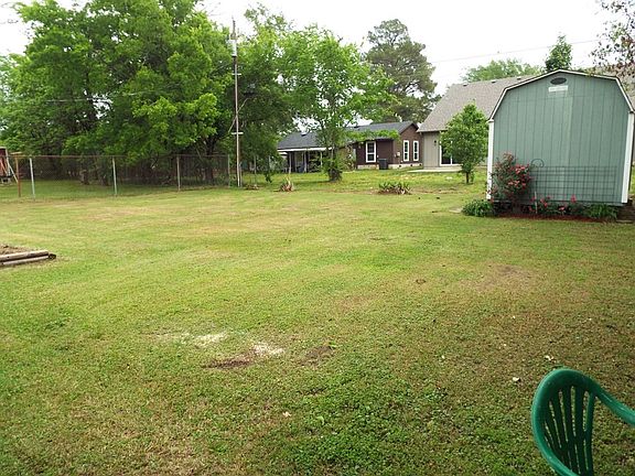 3rd image of 214 Masthead Rd