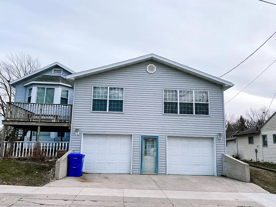 113 N 3rd St #2