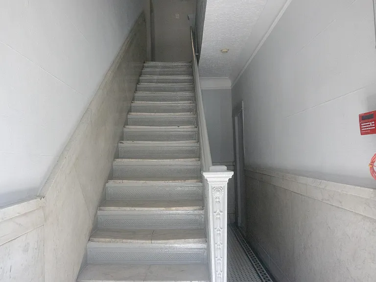 576 Newark Ave #1R — Photo 13