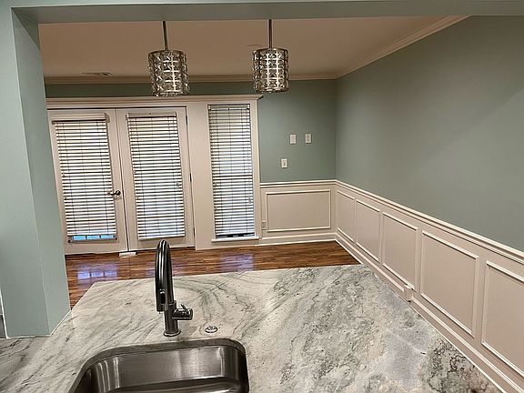 4th image of 4727 Jarboe St APT 43