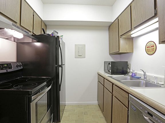 3rd image of 1009 Francis Dr #3