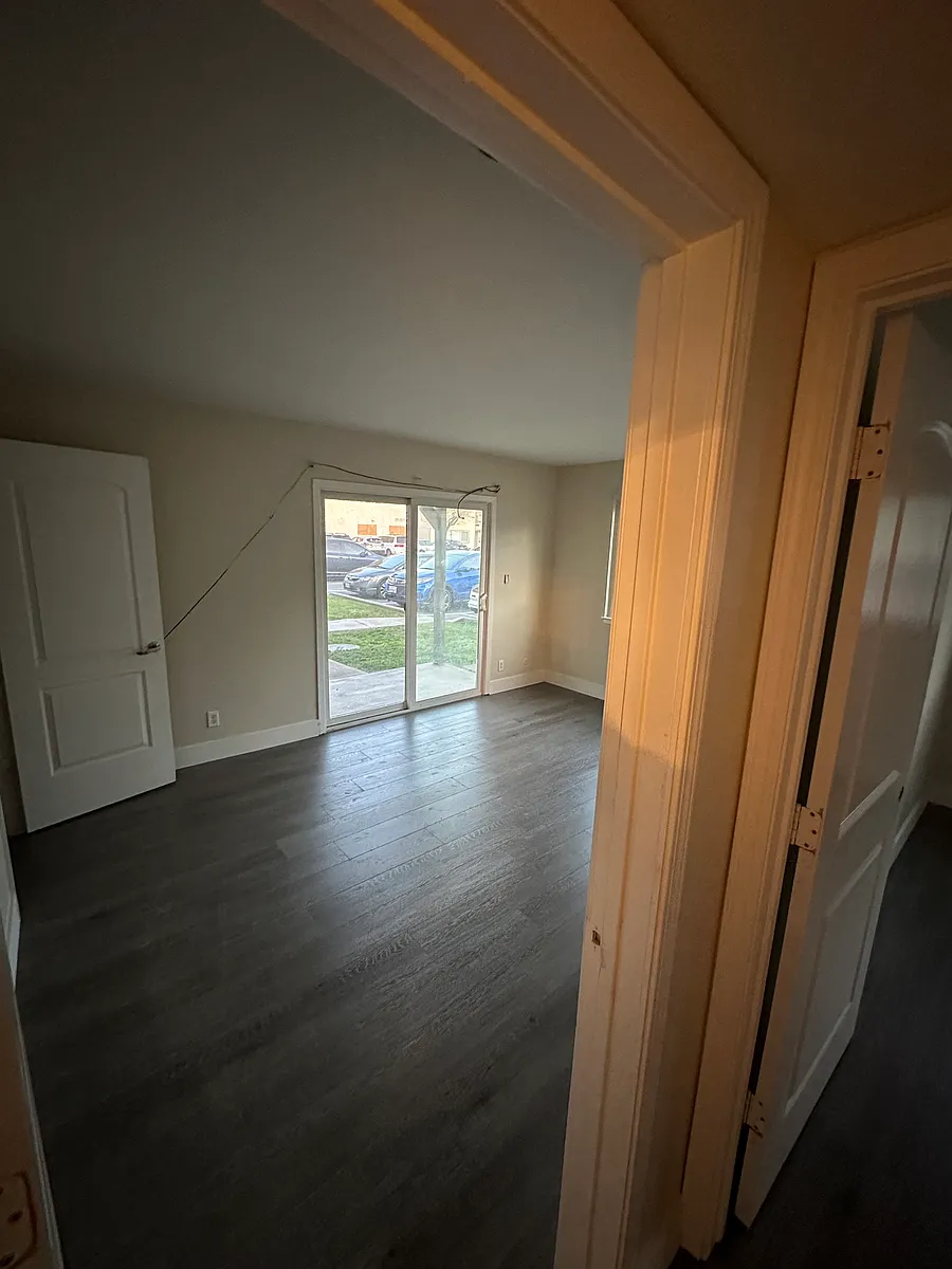 Building Photo - 4612 Ashdale Ct #1