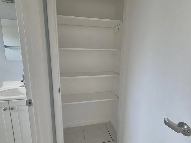 7221 Venetian St #9 — Photo 8
