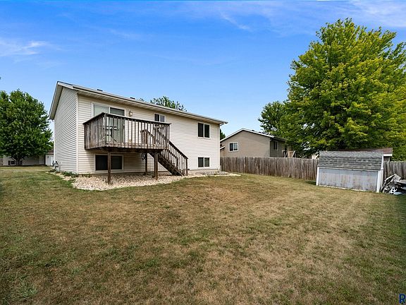 4th image of 4509 W Oregon St