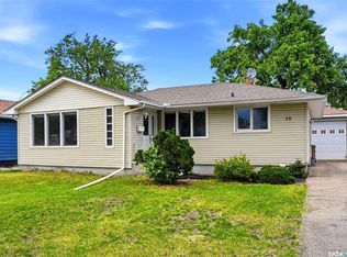 10 Lamont CRESCENT, Regina, SK S4S 4A4